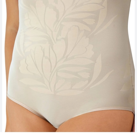 Maidenform High-Waist Shapewear in Cream 2XL - Picture 3 of 3
